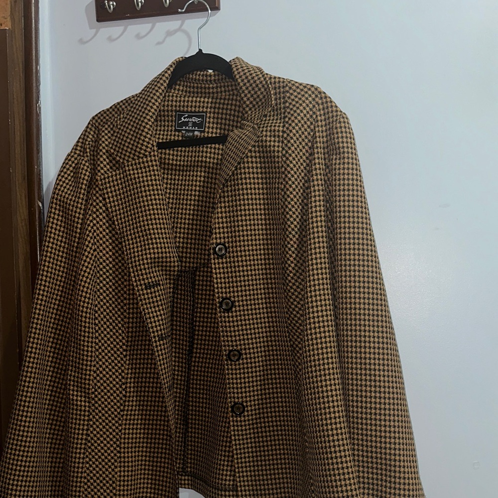 Sophisticated Houndstooth Blazer